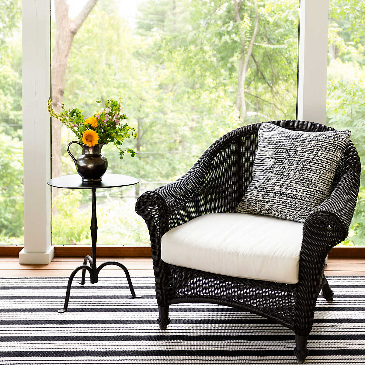 Birmingham Black Indoor/Outdoor Rug - Image 3