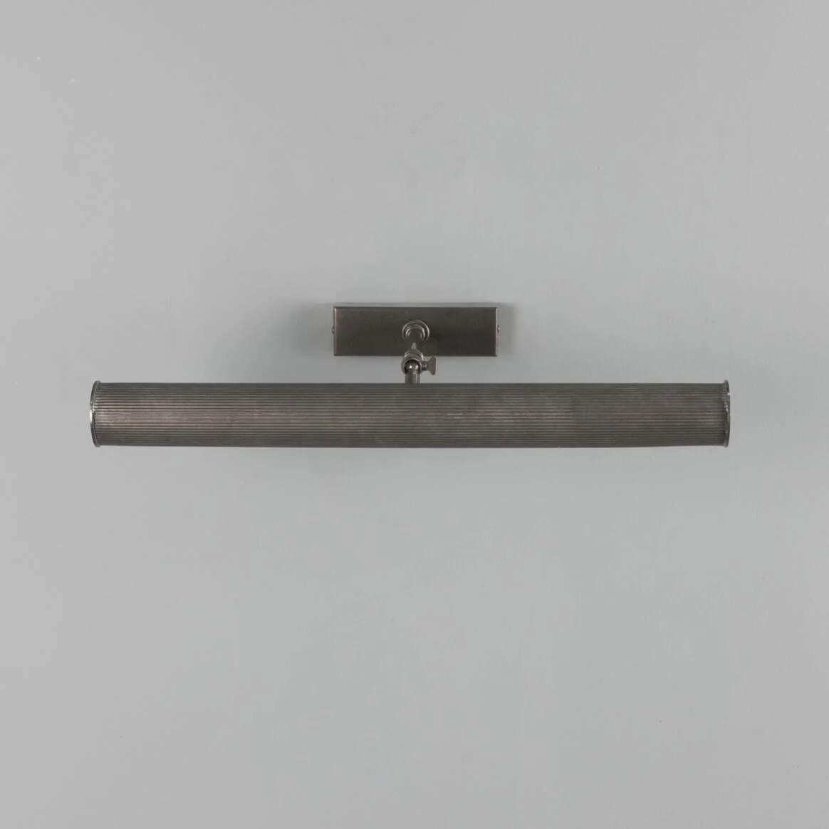 Cambridge 20" Adjustable Reeded Picture Light - Image 11