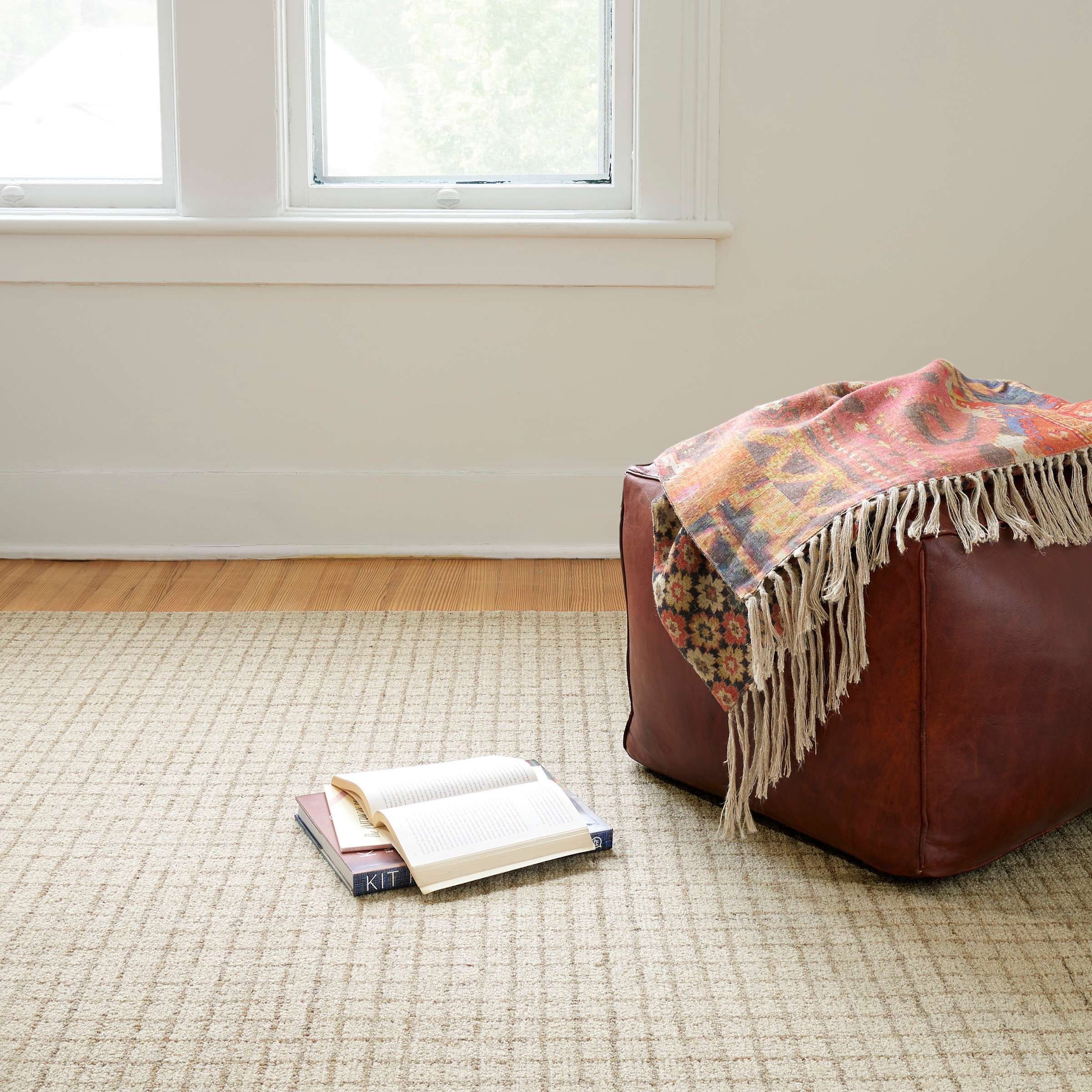 Conall Natural Hand Micro Hooked Wool Rug - Image 3