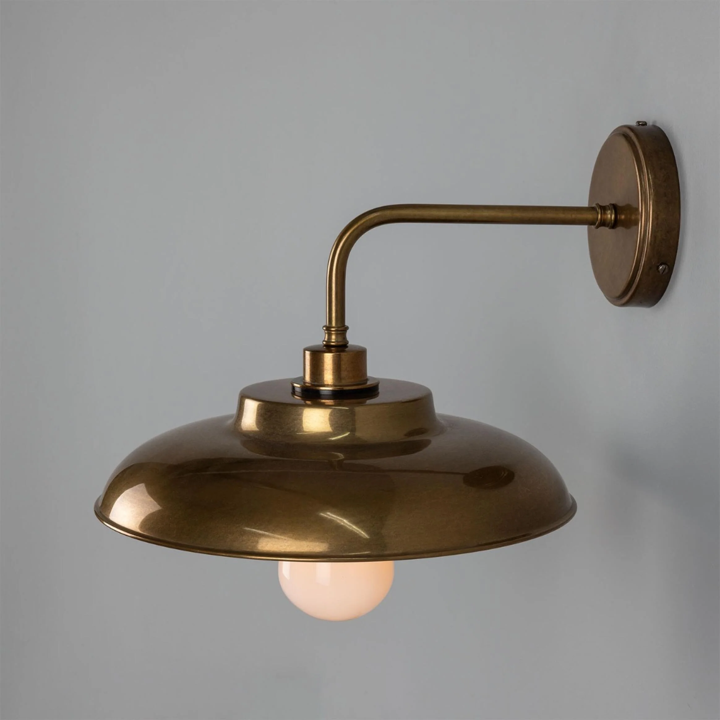 Darya Outdoor Wall Light - Image 3