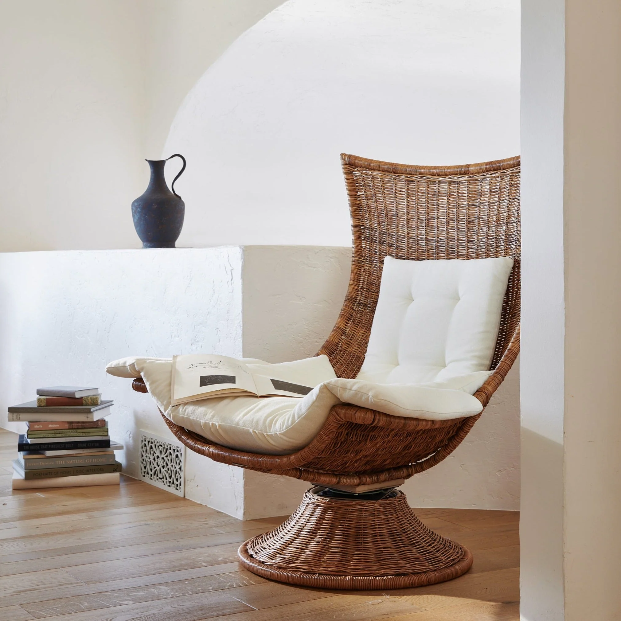 Healdsburg Wicker Swivel Chair - Image 4