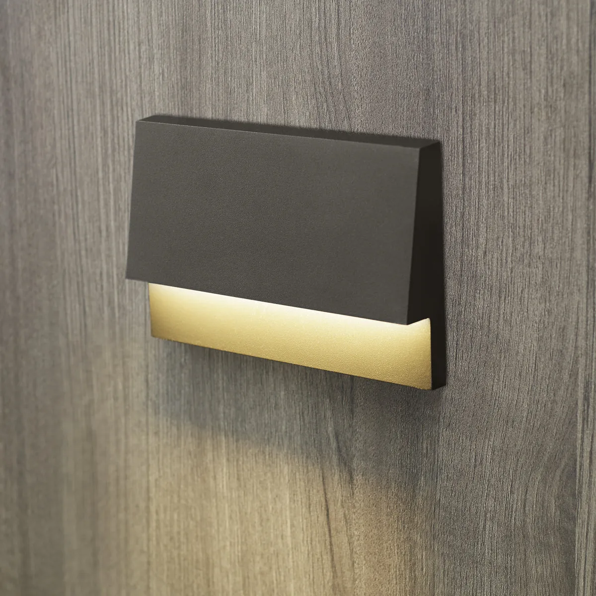 Krysen Outdoor Wall/Step Light - Image 4