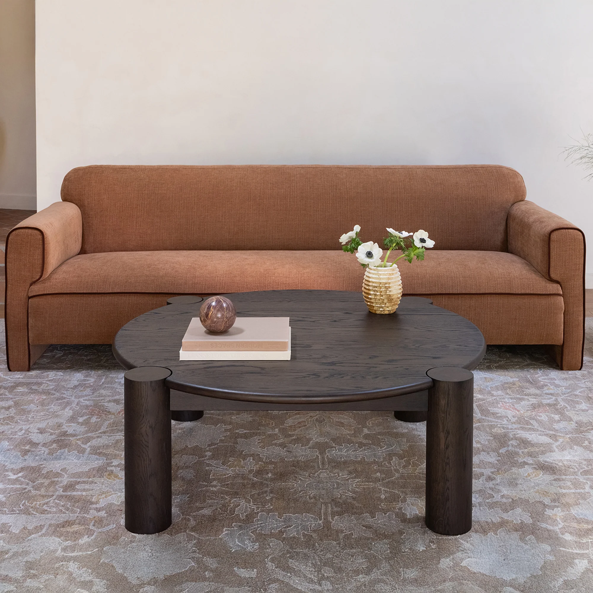 Leo Sofa - Image 12
