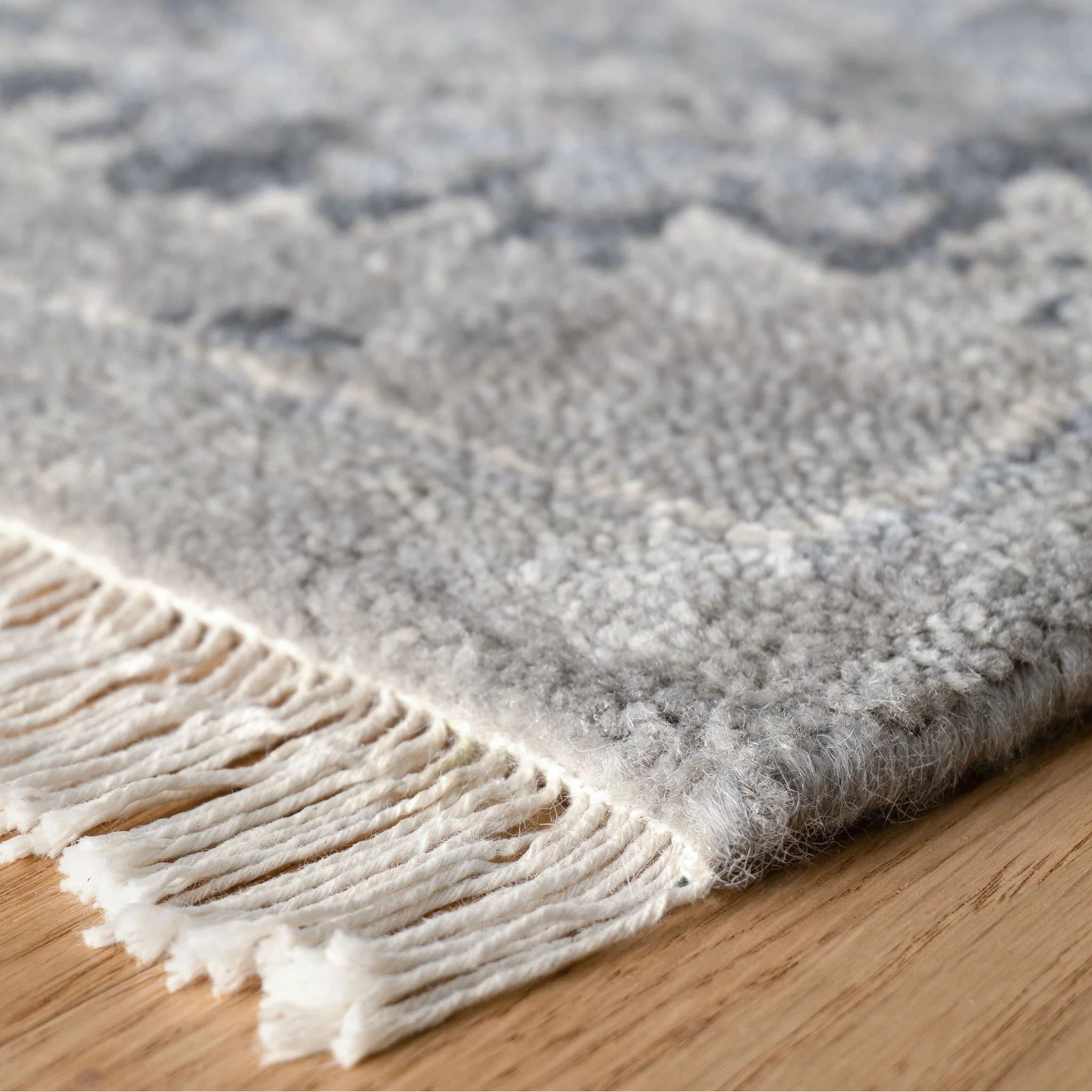 Lila Grey Hand Knotted Wool Rug - Image 3