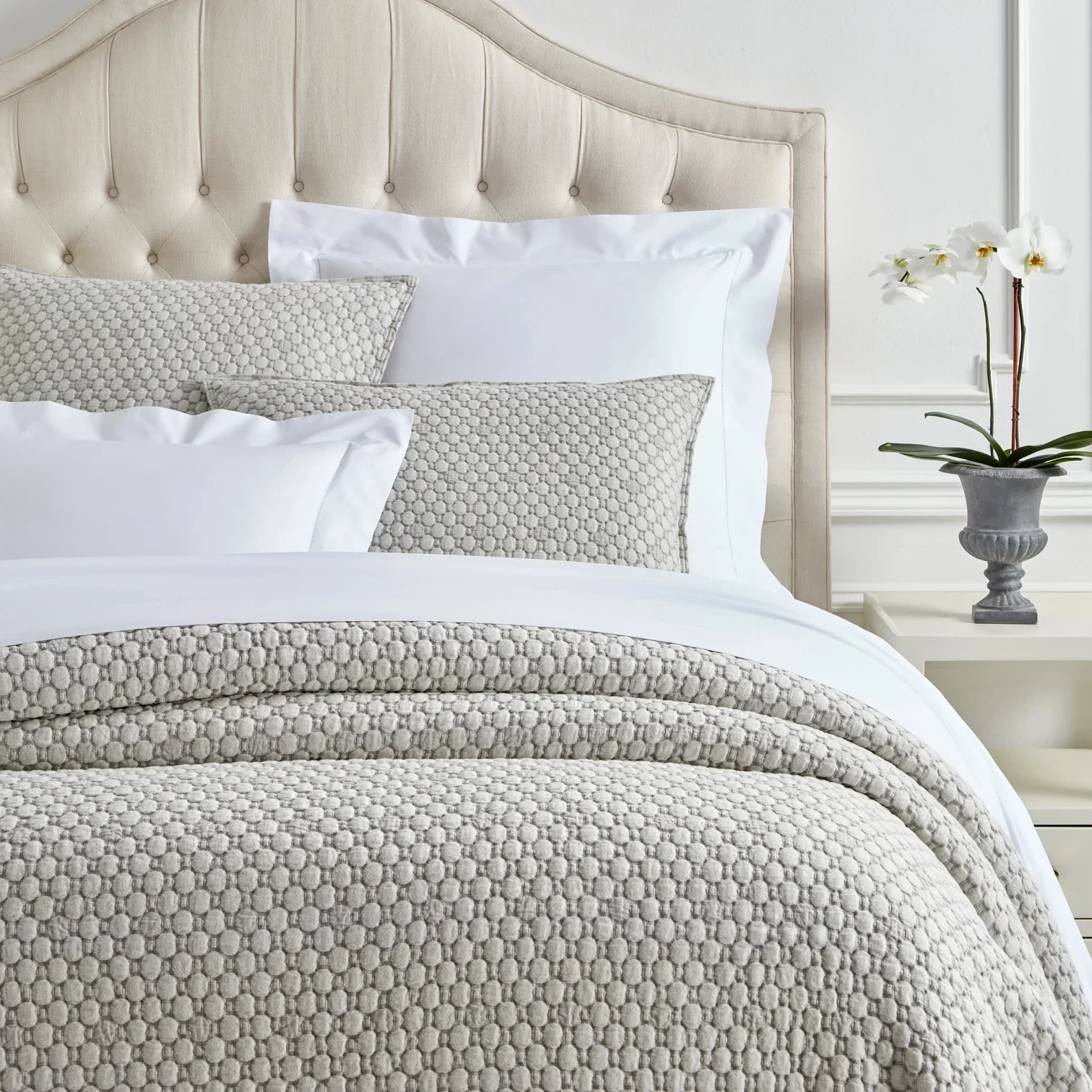 Lodi Matelasse Coverlet | Silver
