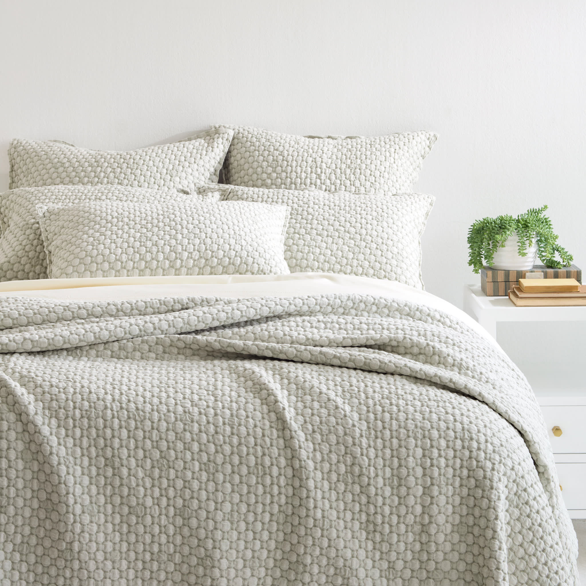 Lodi Matelasse Coverlet | Sage