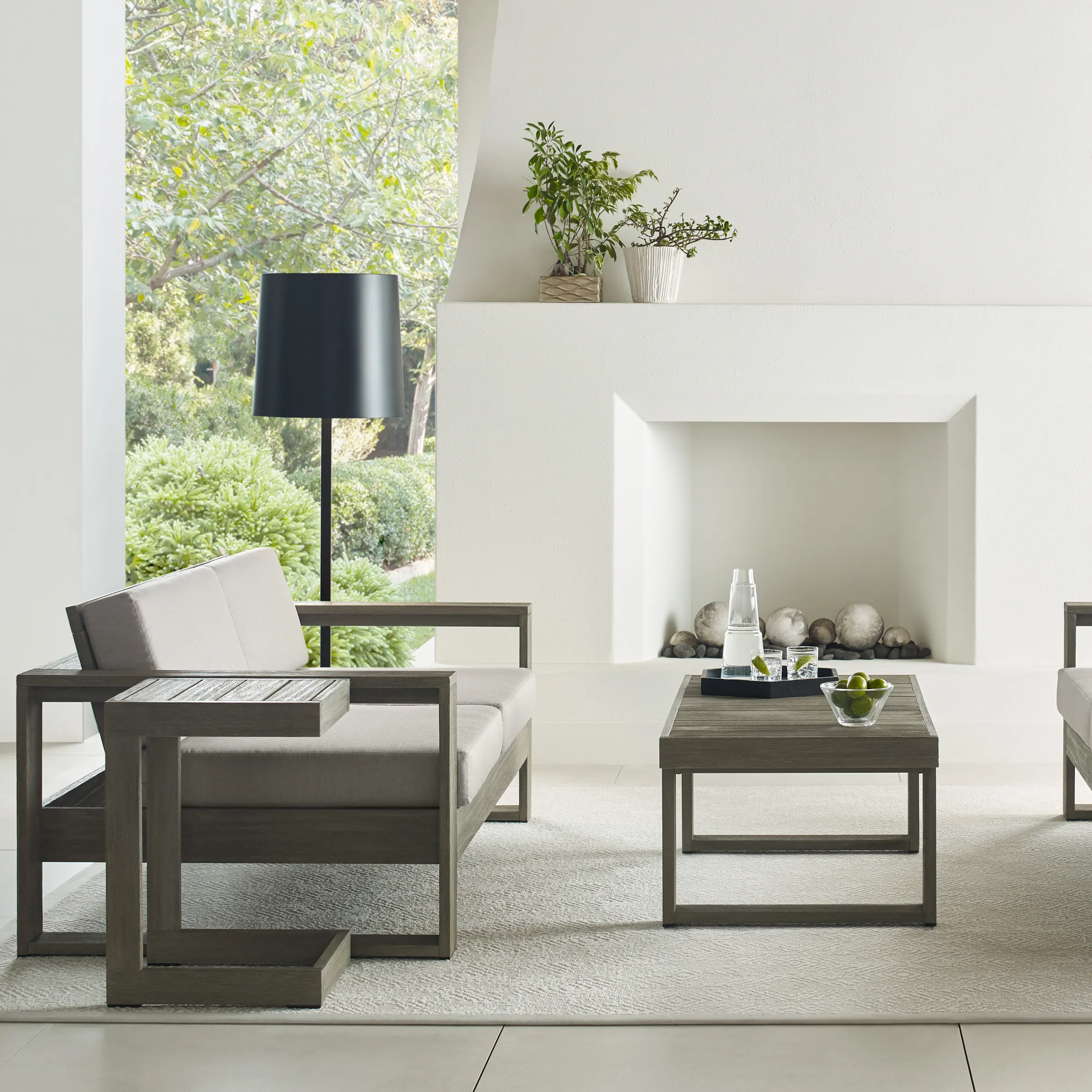 Lucia Outdoor Large Floor Lamp - Image 2