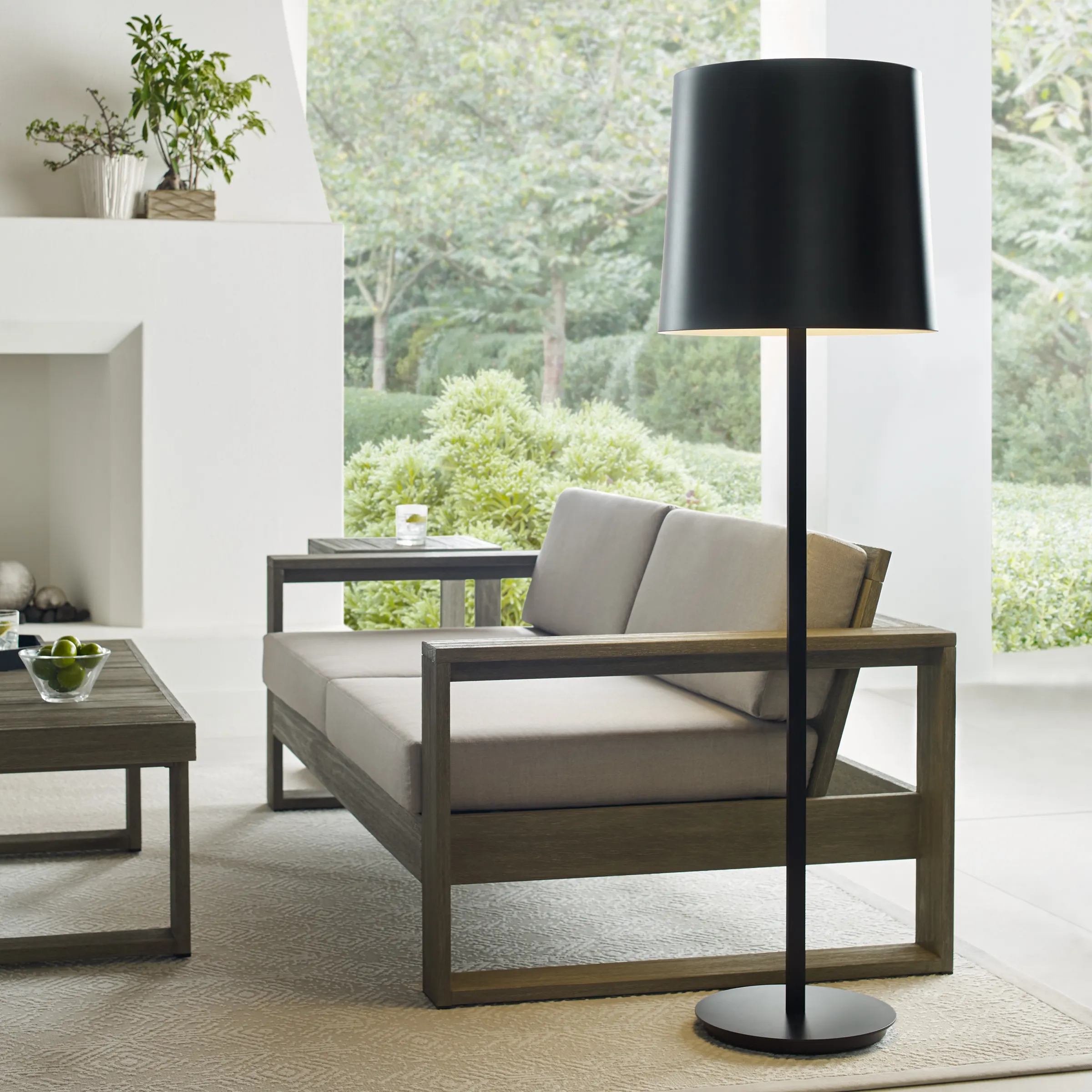 Lucia Outdoor Large Floor Lamp - Image 3