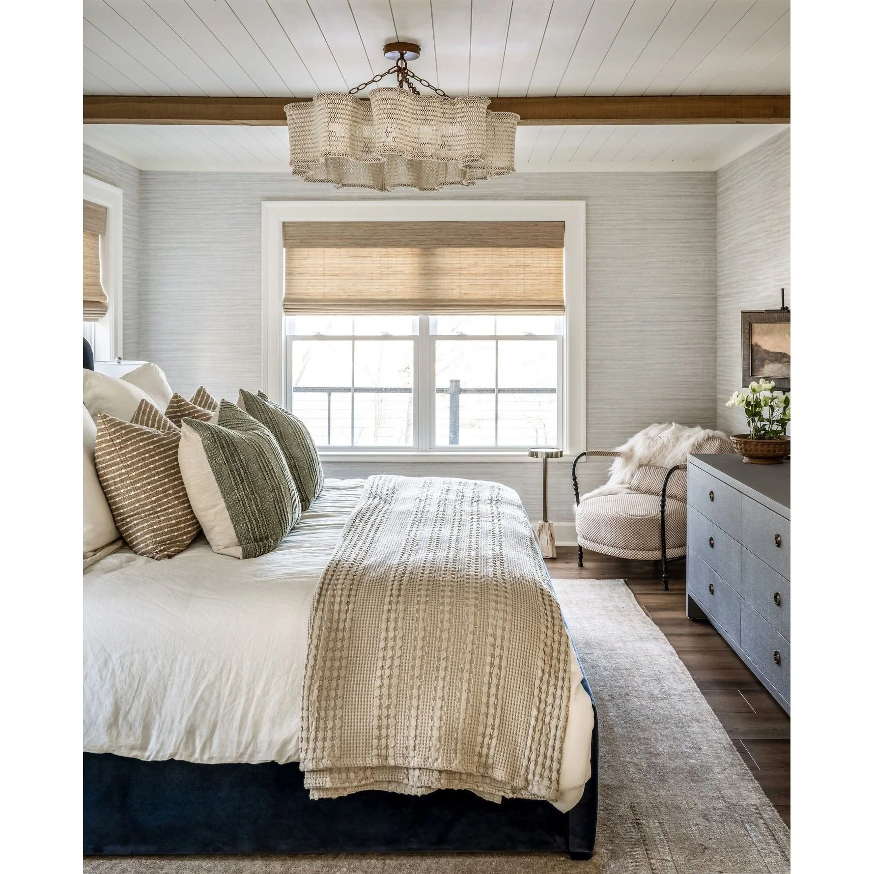 Leithia Chandelier - Image 3