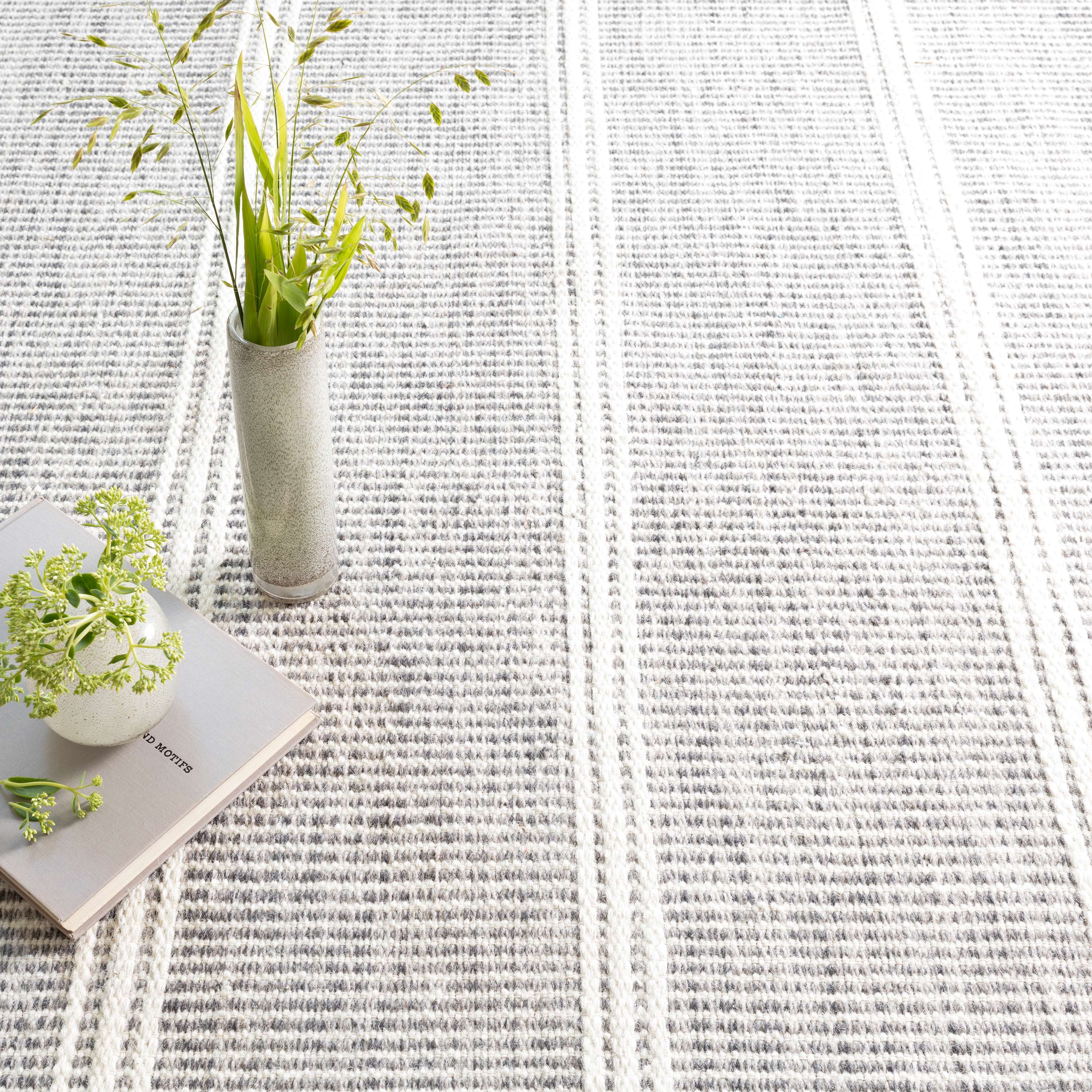 Malta Grey Woven Wool Rug - Image 2