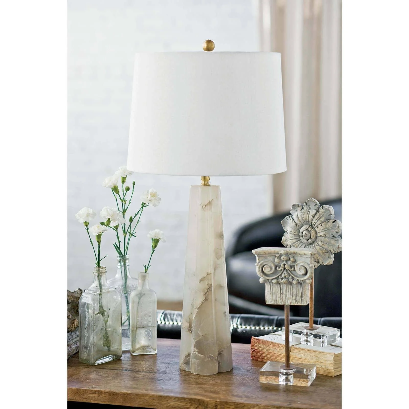 Quatrefoil Alabaster Table Lamp - Image 3