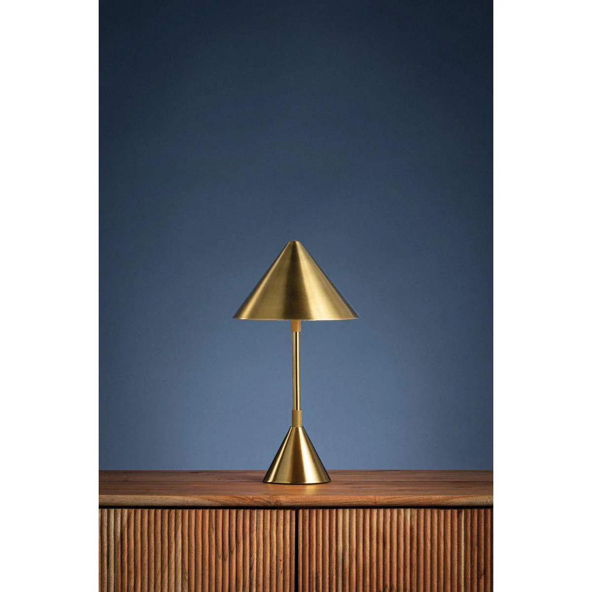Salma Rechargeable Table Lamp - Image 4