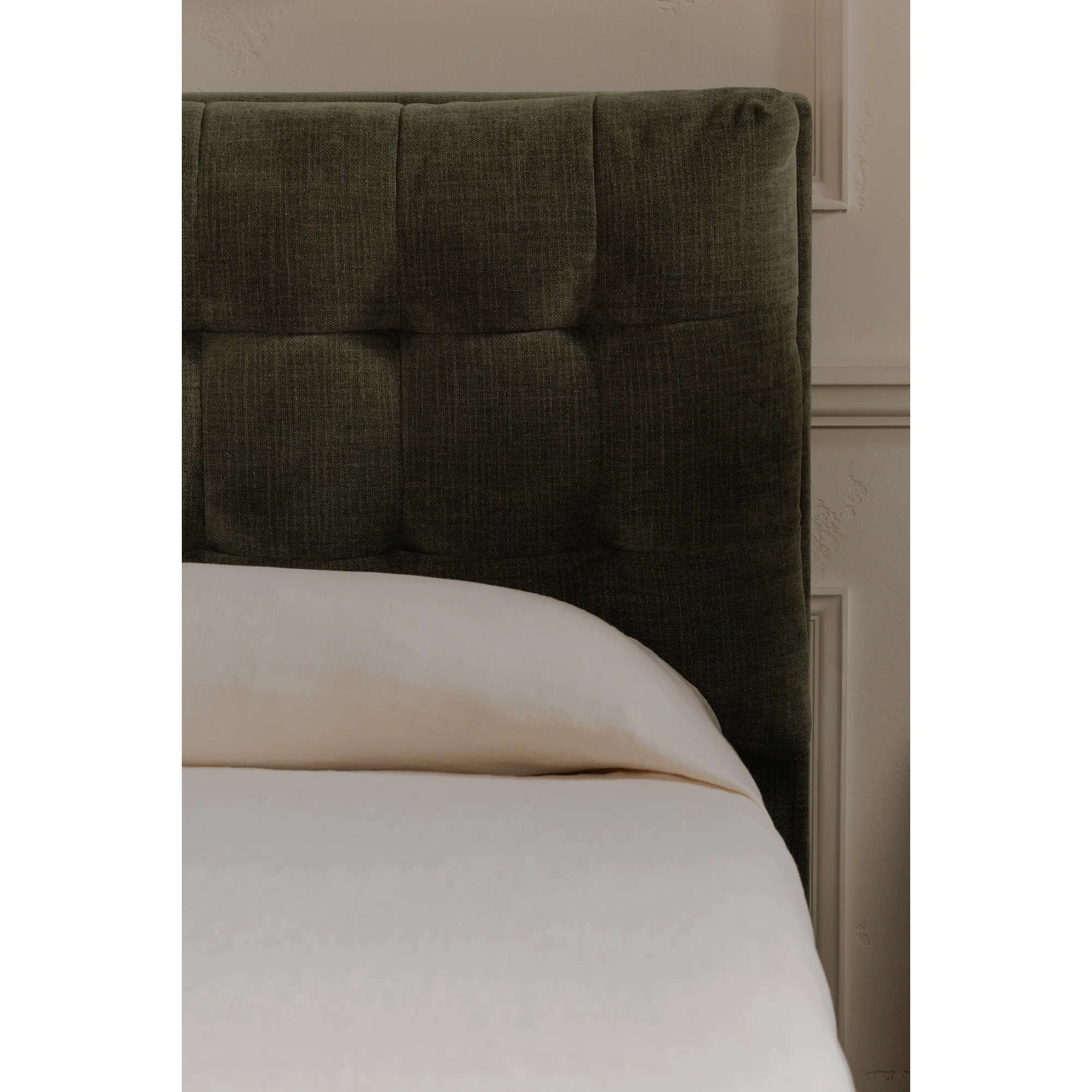 Sebastion Storage Bed - Image 39