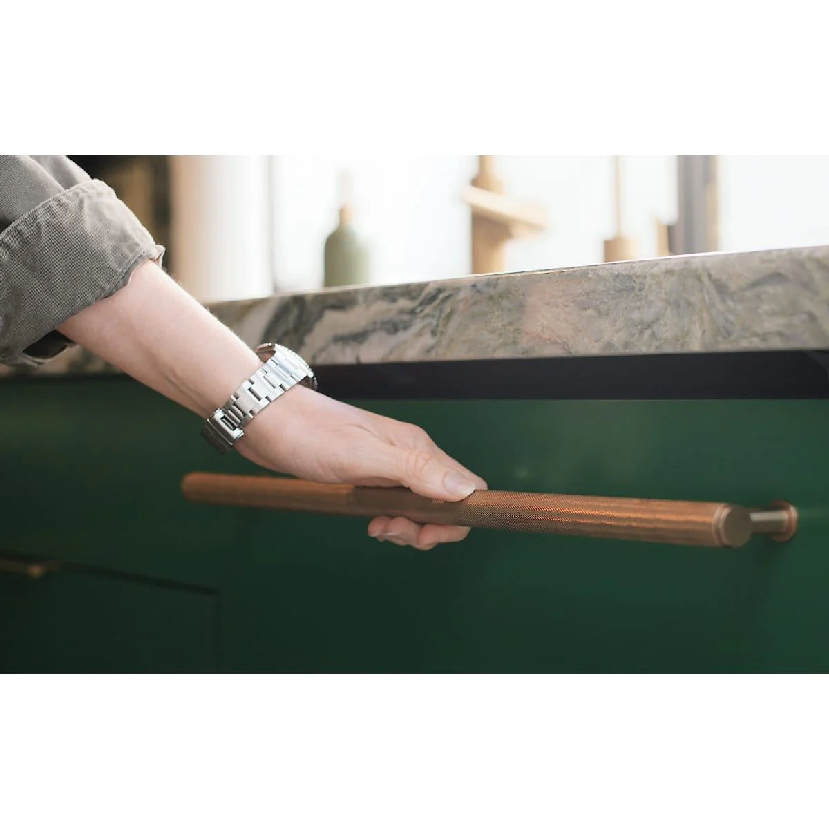 Select Rectangular Bar Knurled Appliance Pull - Image 6