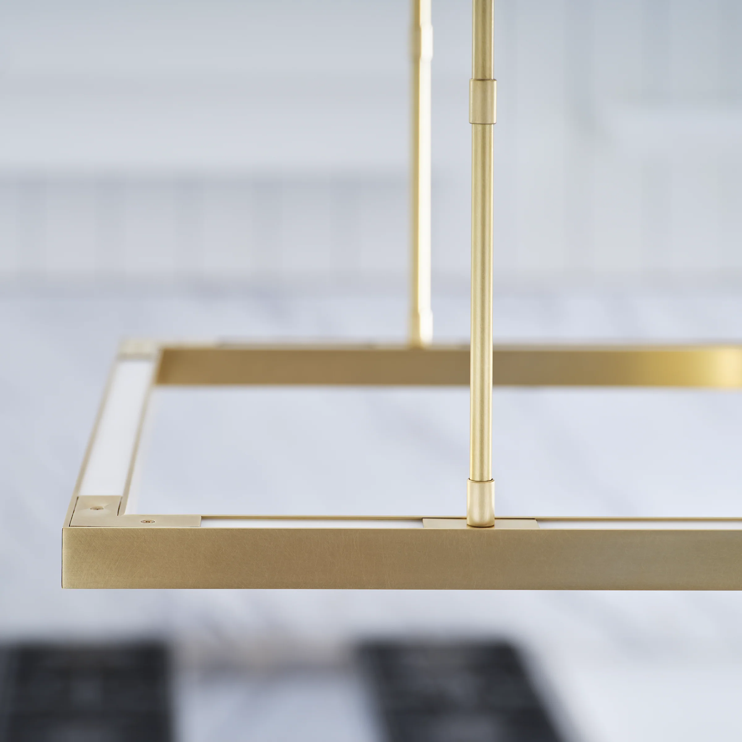 Stagger Halo 50 Linear Suspension - Image 5