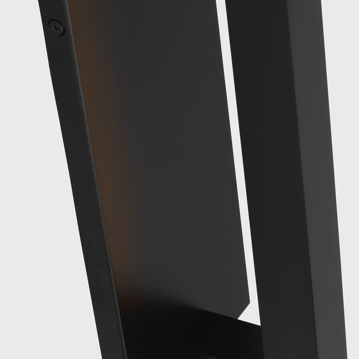 Stagger Medium Wall - Image 6