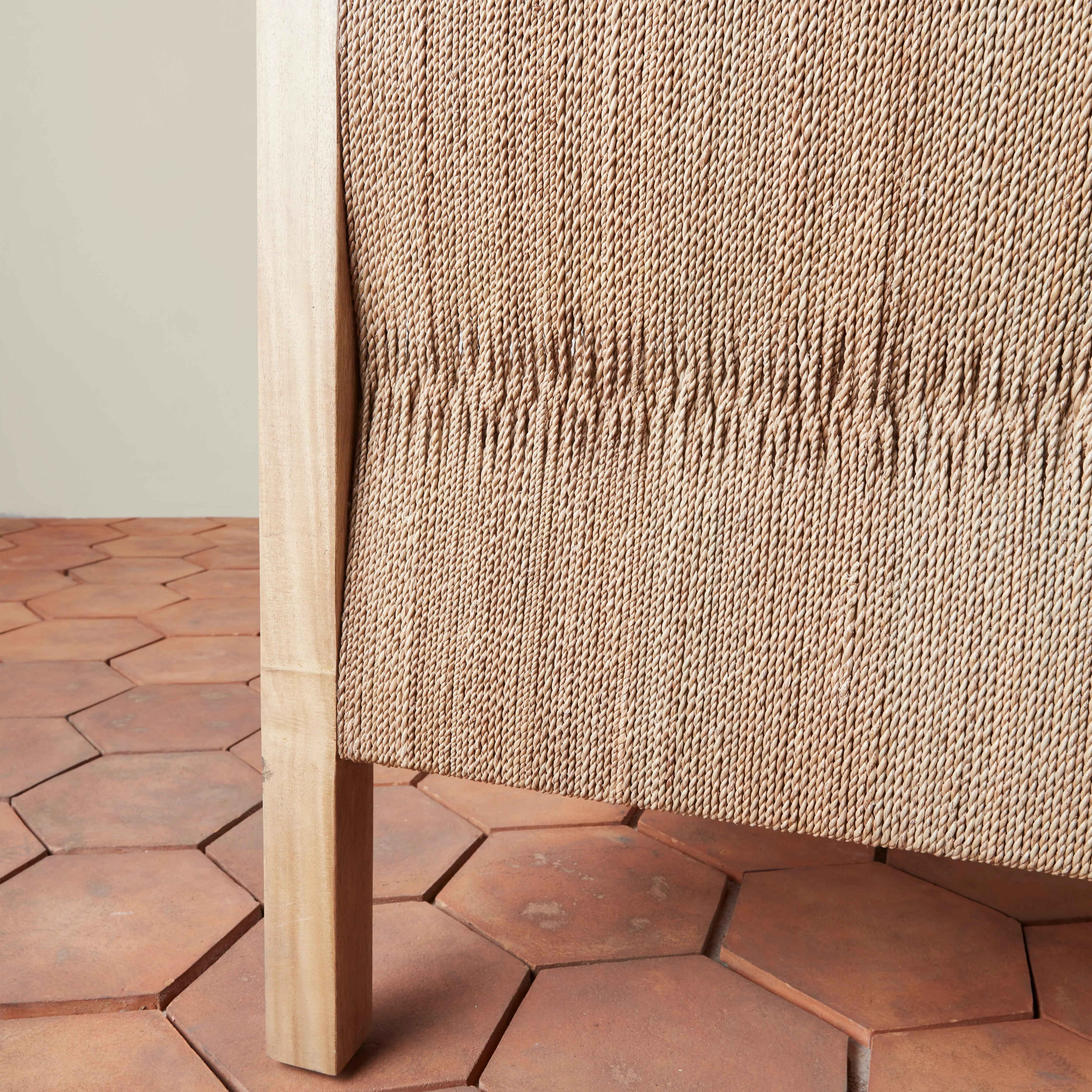 Textura Queen Bed - Image 5