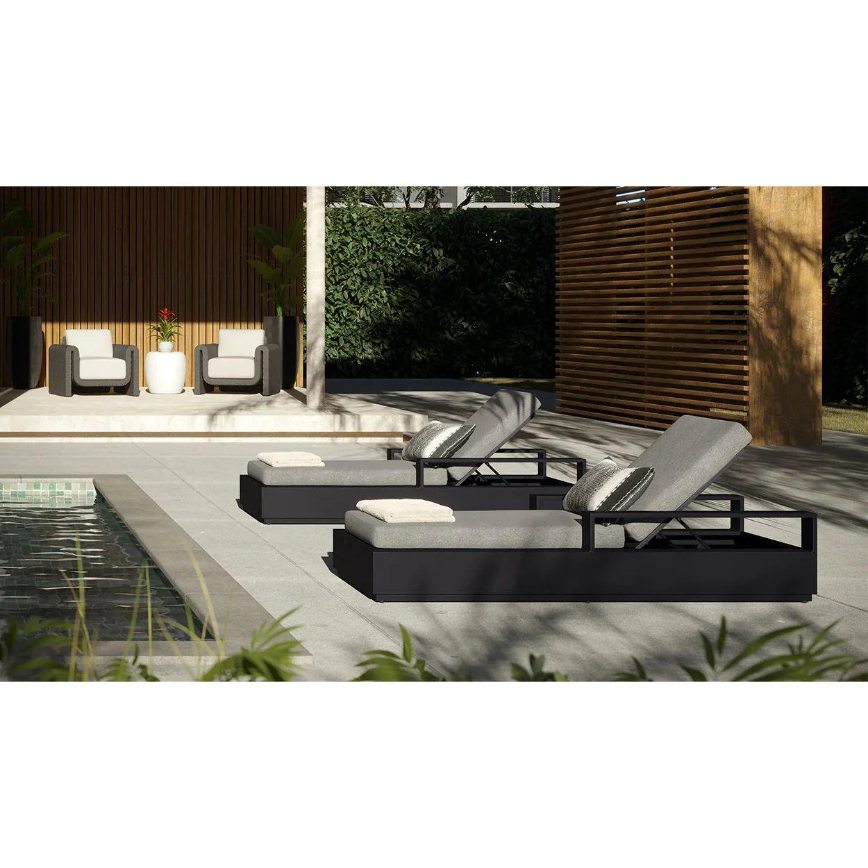 Tibi Lounge Chair - Image 10