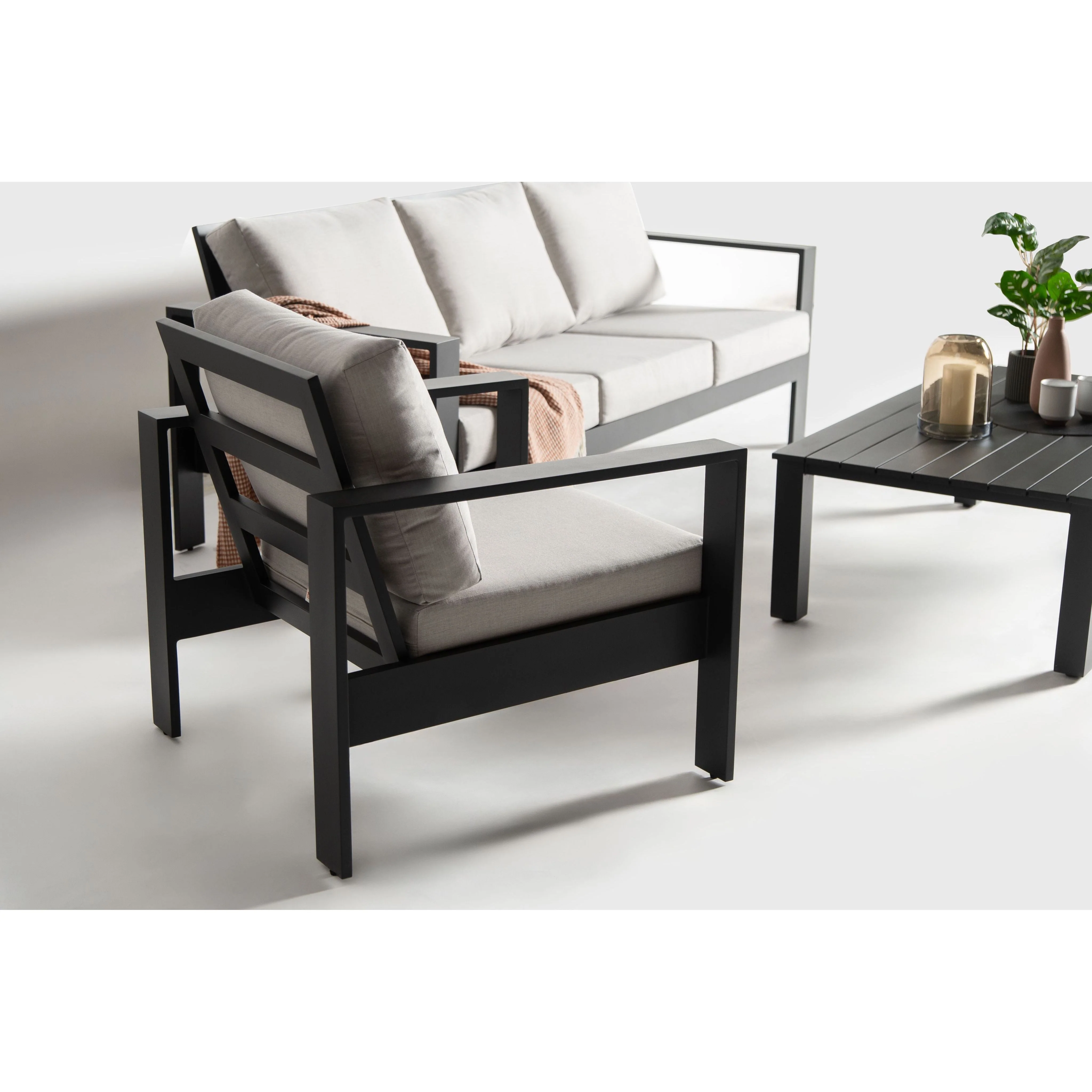 Vienna Sofa - Image 2