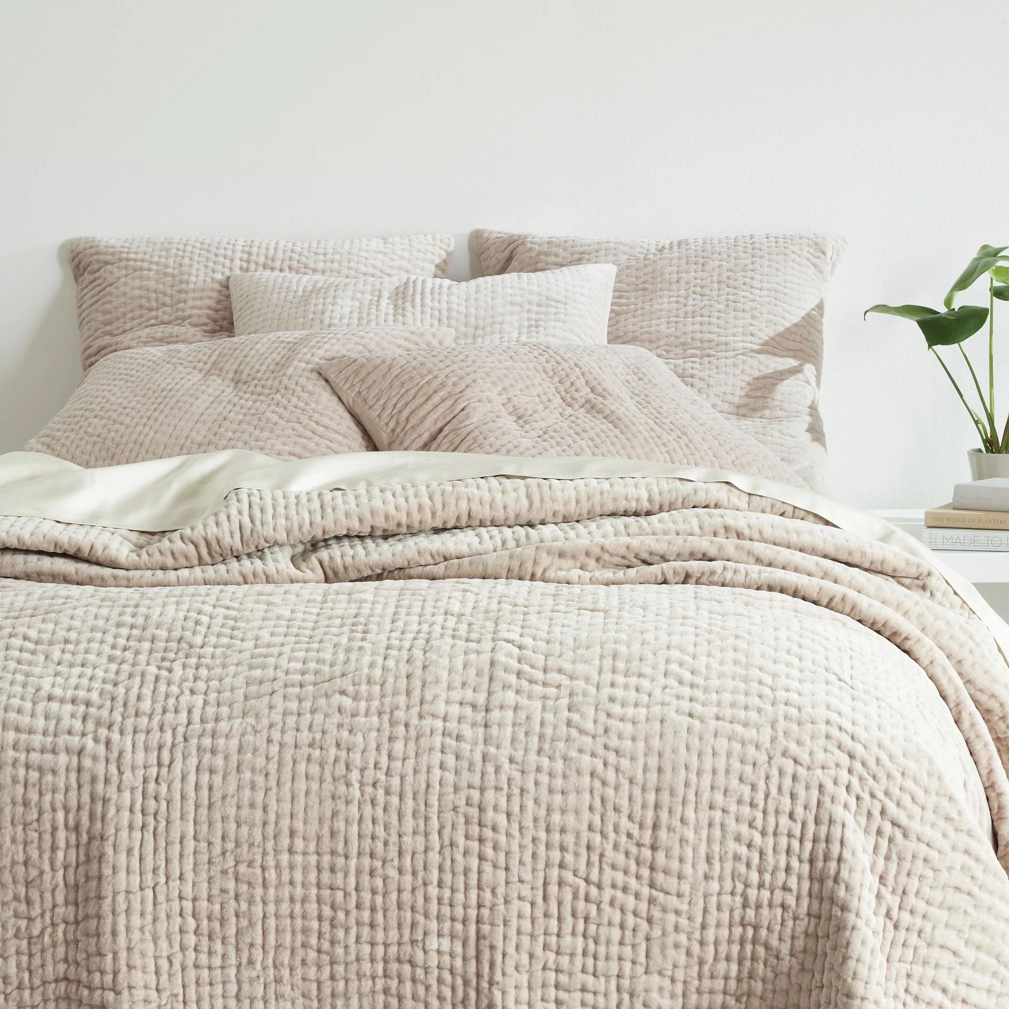 Viola Velvet Quilt | Grey - Image 5
